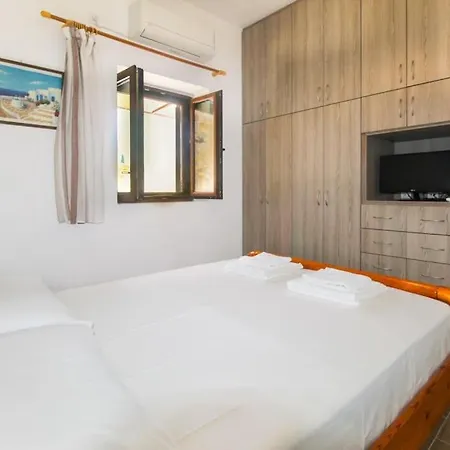 Stone House With Amazing View *