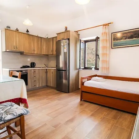 Daire Stone House With Amazing View Kotronas