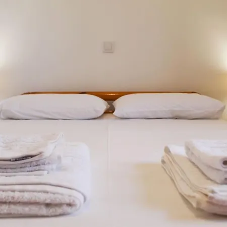 Daire Stone House With Amazing View Kotronas