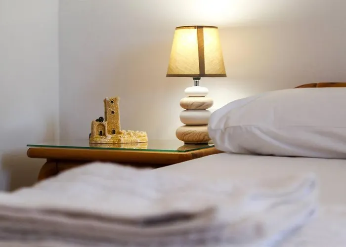 Stone House With Amazing View * كوتروناس