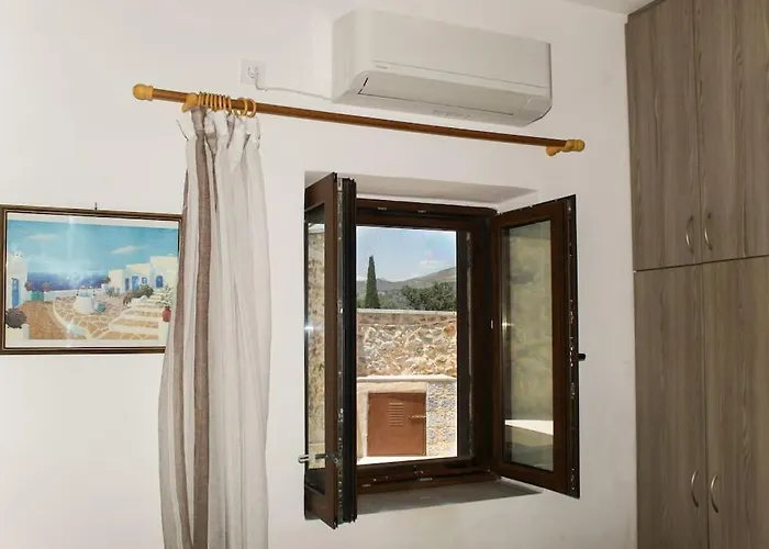 Mani Stone House Lodge Appartement